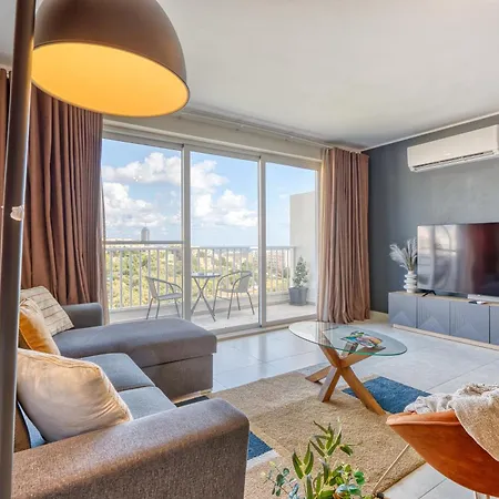 アパート Valley Penthouse With Sea View In Balluta *