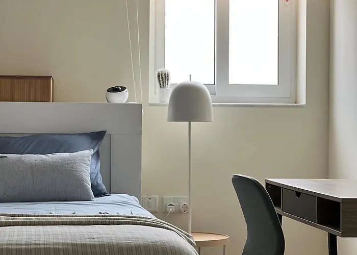 Valley Penthouse With Sea View In Balluta *