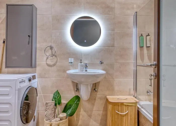 Valley Penthouse With Sea View In Balluta 아파트 Saint Julian's