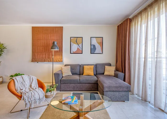 Valley Penthouse With Sea View In Balluta 아파트 Saint Julian's