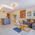 아파트 Valley Penthouse With Sea View In Balluta Saint Julian's