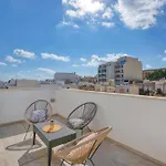 아파트 Valley Penthouse With Sea View In Balluta