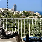 아파트 Valley Penthouse With Sea View In Balluta *