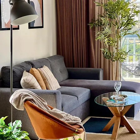 Valley Penthouse With Sea View In Balluta דירה