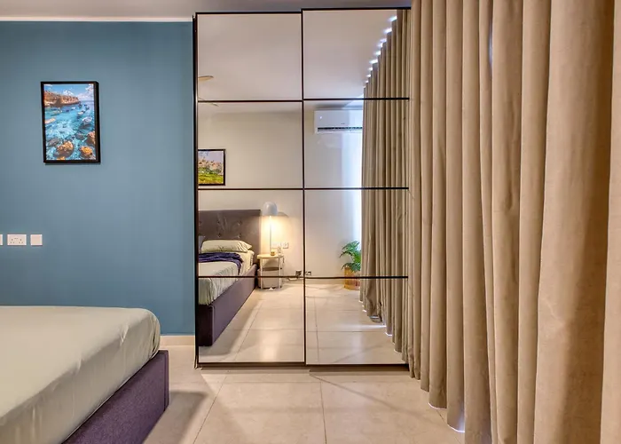 Valley Penthouse With Sea View In Balluta Lejlighed Saint Julian's