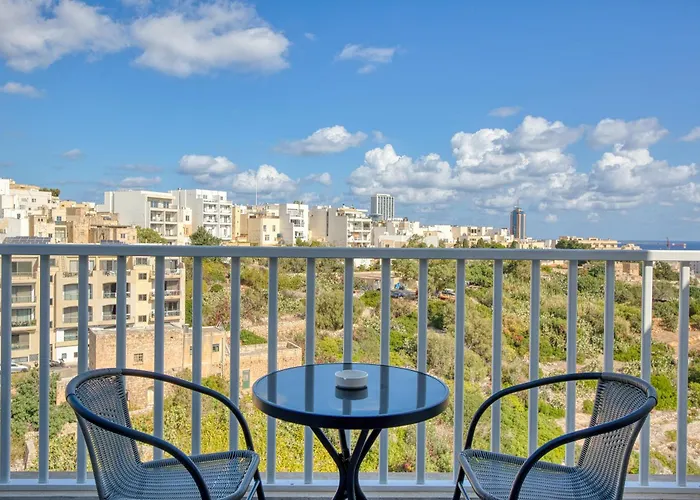 Lejlighed Valley Penthouse With Sea View In Balluta